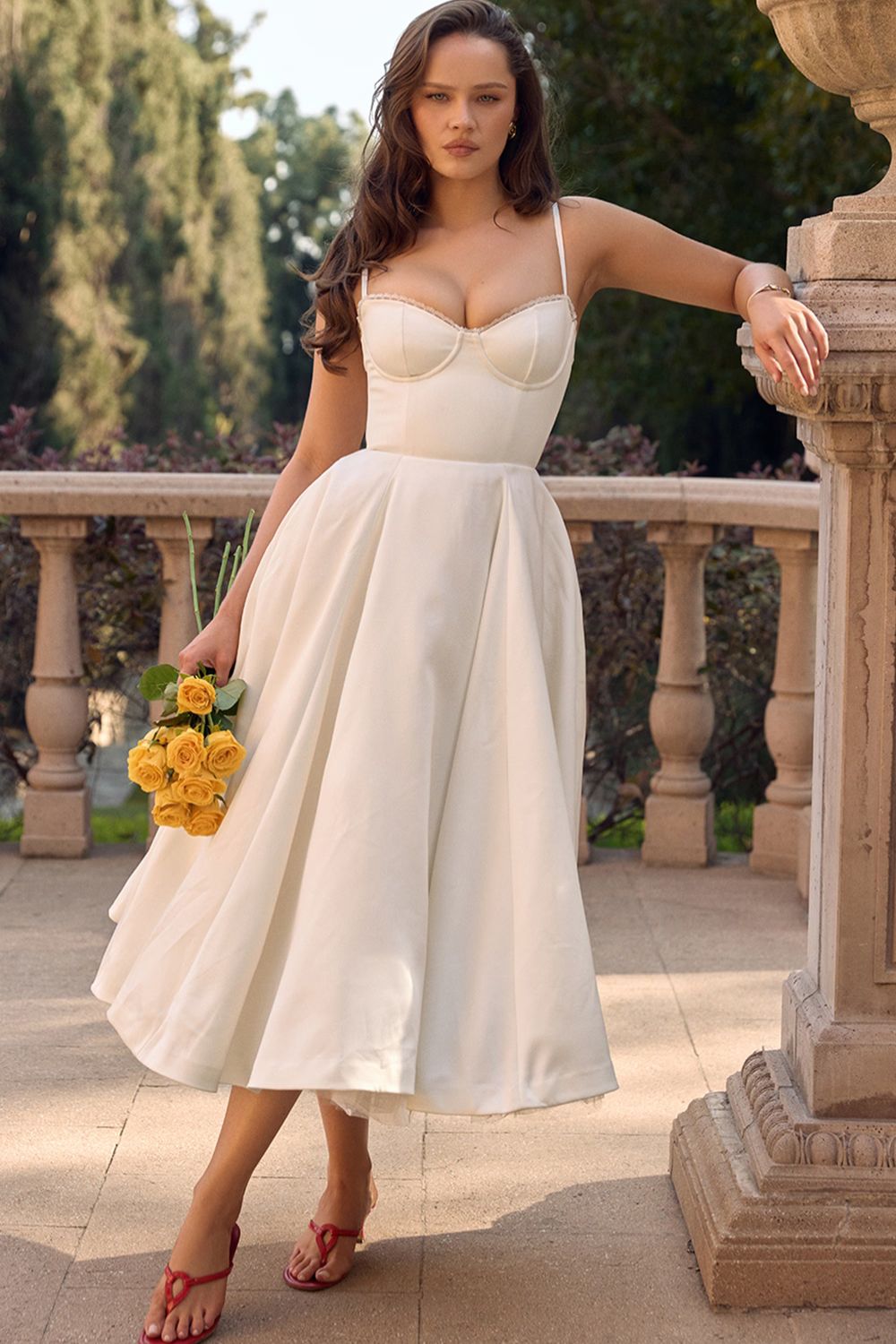 Cordelia | Robe élégante avec empiècement en tulle