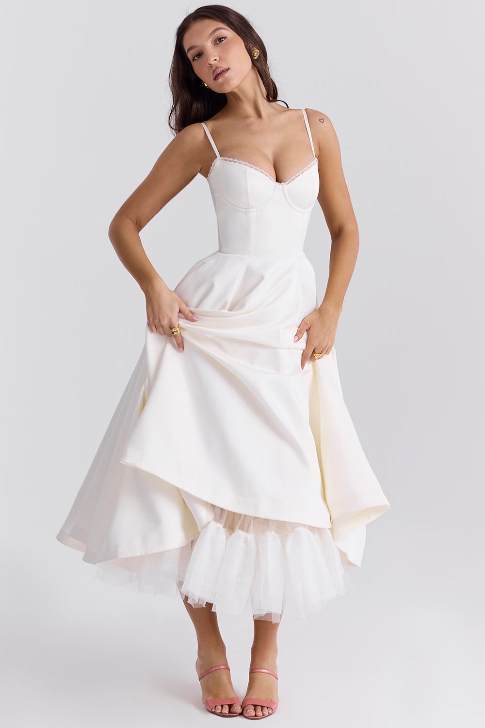 Cordelia | Robe élégante avec empiècement en tulle